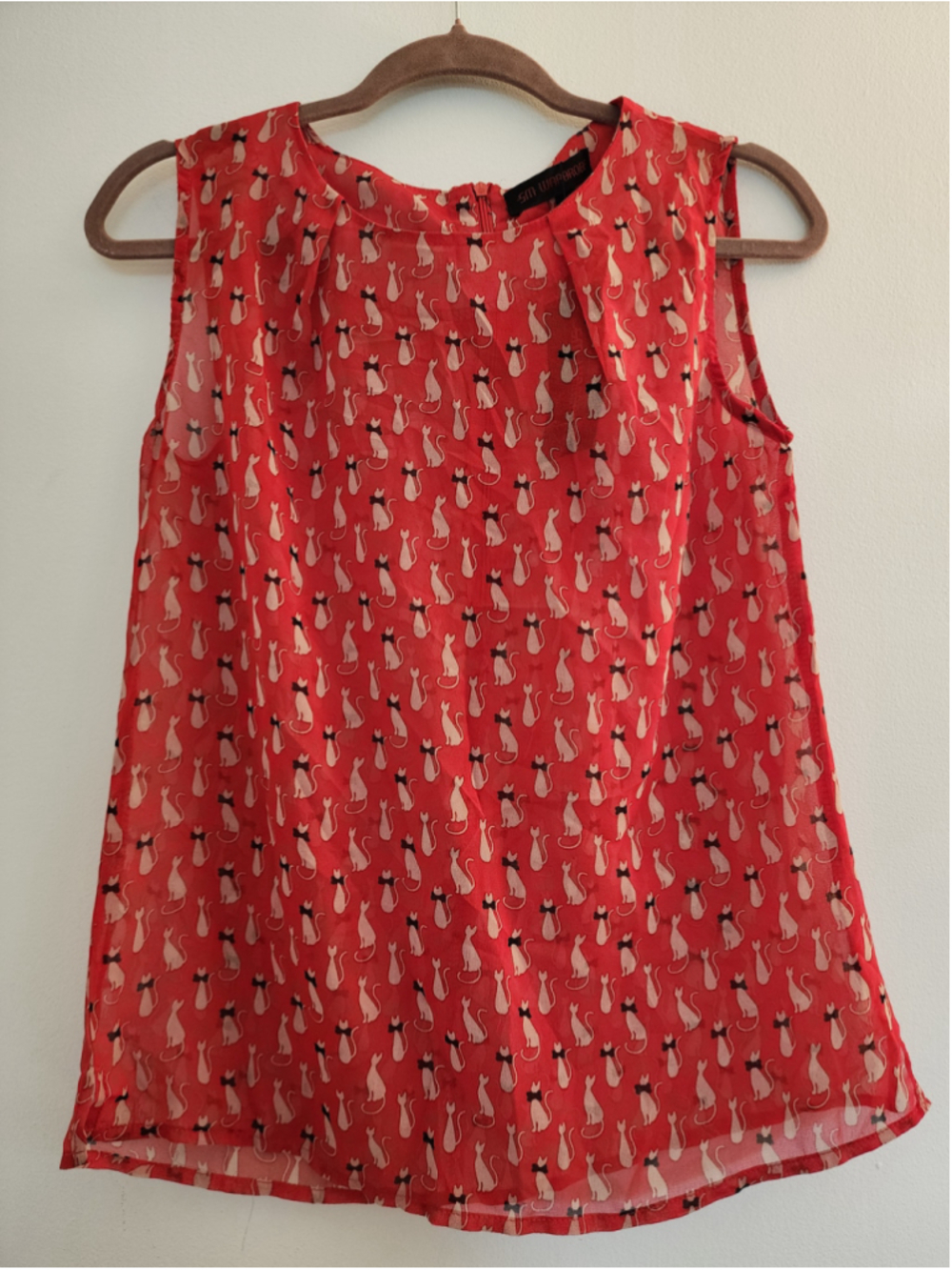 SM Wardrobe NWT Quirky Red Cat Bow Tie Print Sheer Pleated Blouse M/L